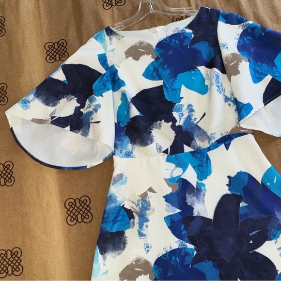 Belle Badgley Mischka Blue Abstract Print Bell Short Sleeve Knee Length Dress - Picture 5 of 16